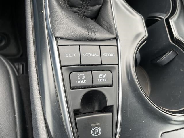 2019 Toyota Camry Hybrid SE CVT (Natl)