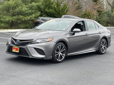 2019 Toyota Camry Hybrid SE CVT (Natl)