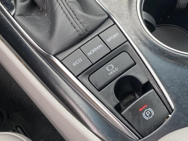 2018 Toyota Camry XSE Auto (Natl)