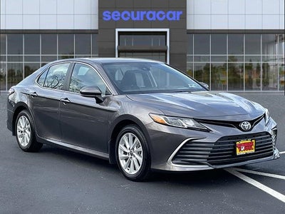 2022 Toyota Camry LE Auto (Natl)