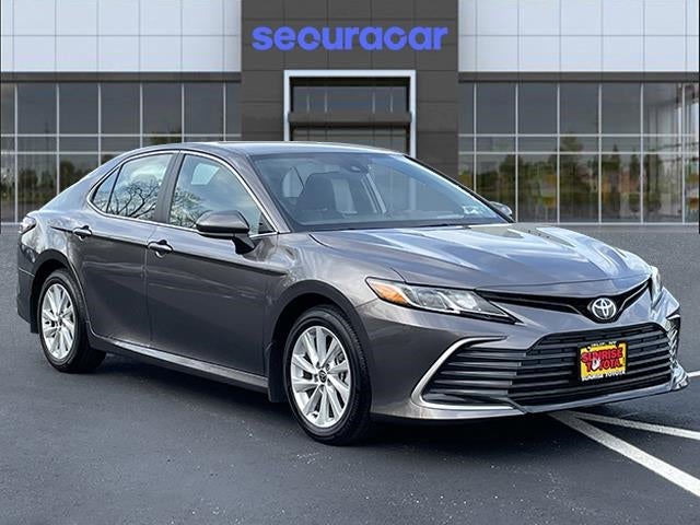 2022 Toyota Camry LE Auto (Natl)