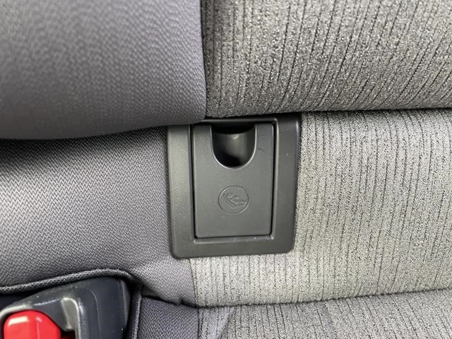 2022 Toyota Camry LE Auto (Natl)