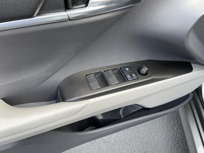 2022 Toyota Camry LE Auto (Natl)