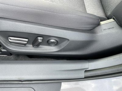 2022 Toyota Camry LE Auto (Natl)