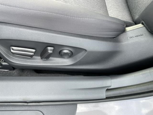 2022 Toyota Camry LE Auto (Natl)