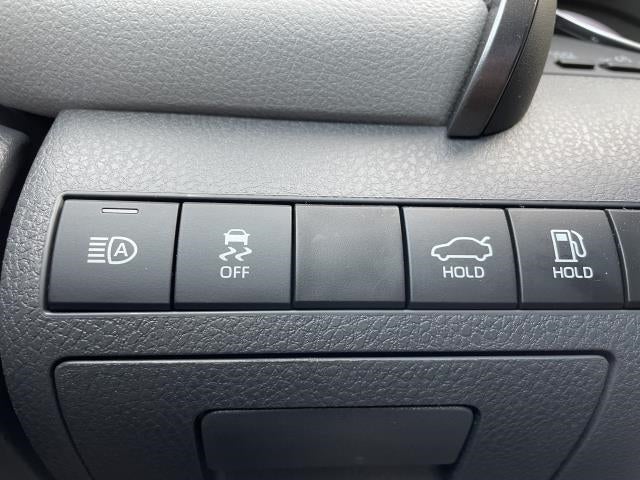 2022 Toyota Camry LE Auto (Natl)