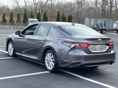 2022 Toyota Camry LE Auto (Natl)