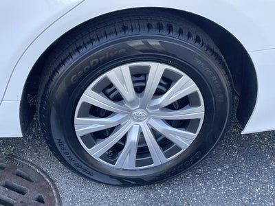 2020 Toyota Camry Hybrid LE CVT (Natl)