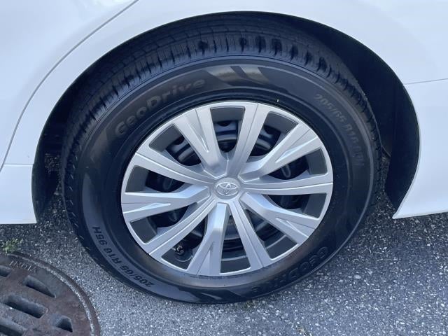 2020 Toyota Camry Hybrid LE CVT (Natl)