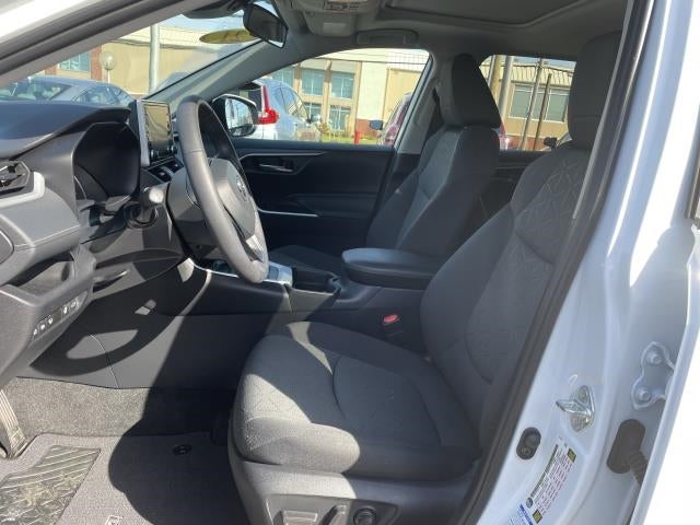 2021 Toyota RAV4 Hybrid XLE AWD (Natl)