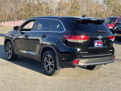 2019 Toyota Highlander LE Plus V6 AWD (Natl)