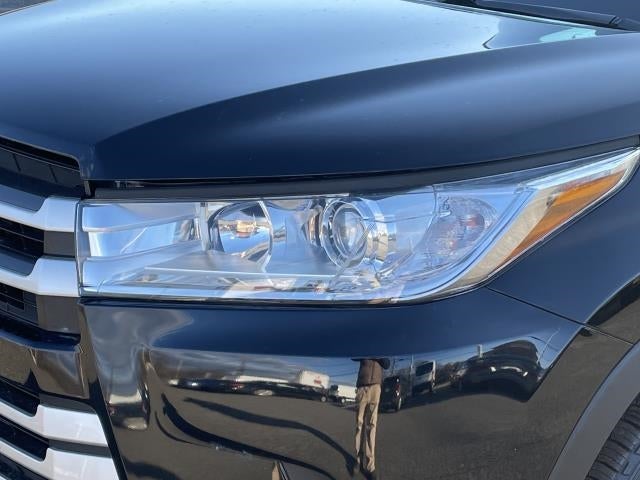 2019 Toyota Highlander LE Plus V6 AWD (Natl)