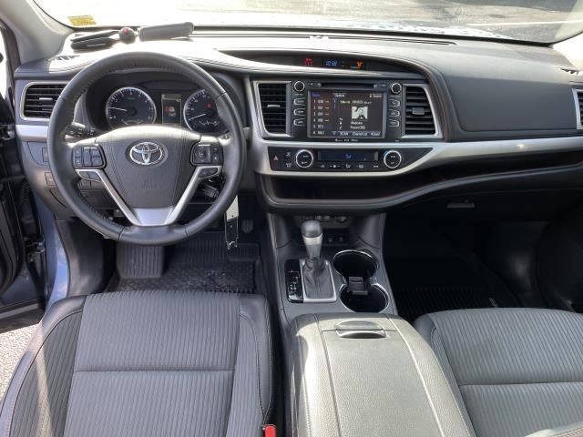 2019 Toyota Highlander LE V6 AWD (Natl)