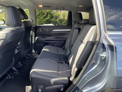 2019 Toyota Highlander LE V6 AWD (Natl)