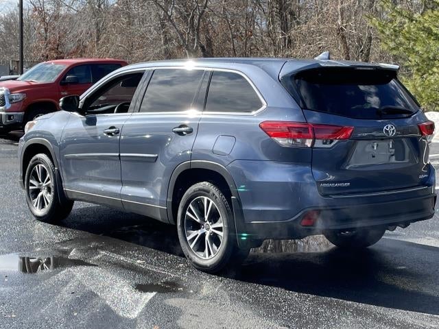 2019 Toyota Highlander LE V6 AWD (Natl)