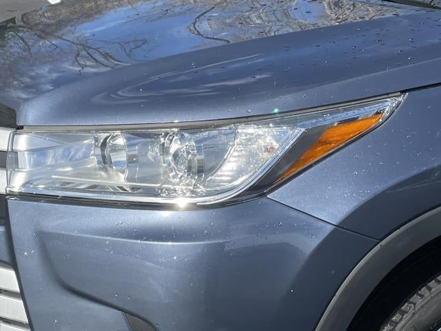 2019 Toyota Highlander LE V6 AWD (Natl)