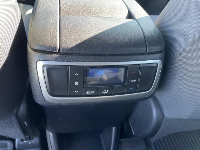 2019 Toyota Highlander LE V6 AWD (Natl)