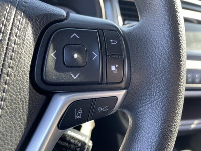 2019 Toyota Highlander LE V6 AWD (Natl)