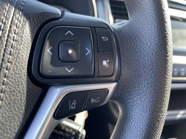 2019 Toyota Highlander LE V6 AWD (Natl)