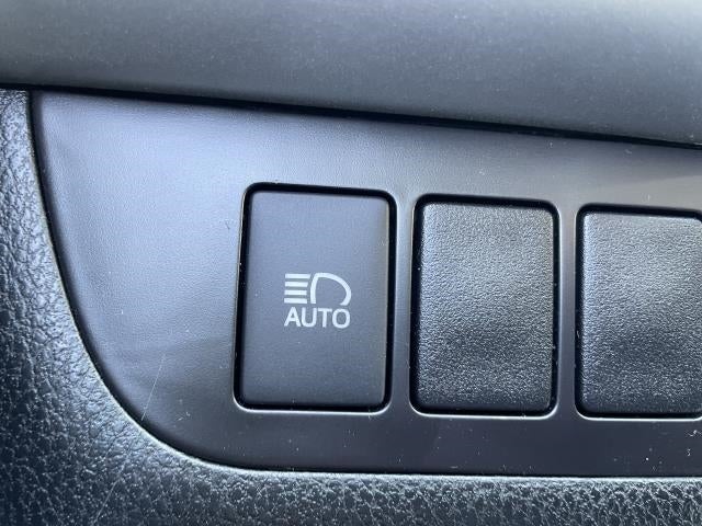 2019 Toyota Highlander LE V6 AWD (Natl)