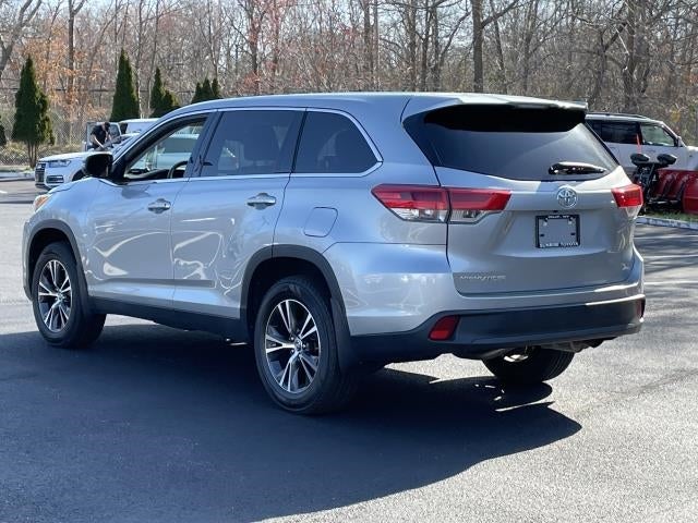 2019 Toyota Highlander LE V6 AWD (Natl)