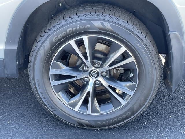 2019 Toyota Highlander LE V6 AWD (Natl)
