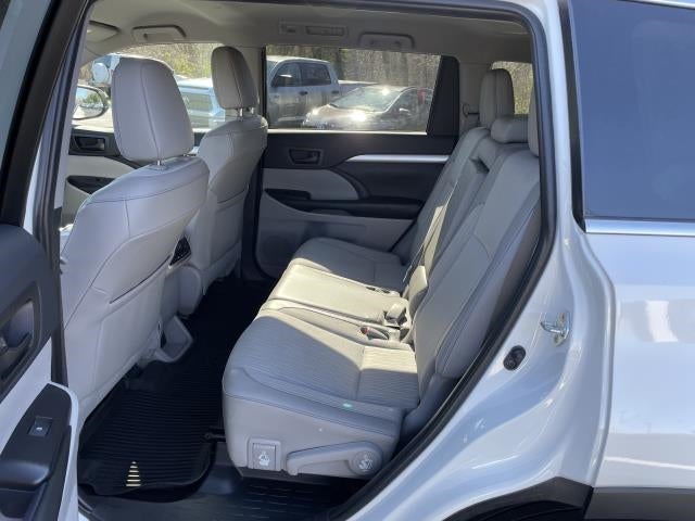 2019 Toyota Highlander LE V6 AWD (Natl)