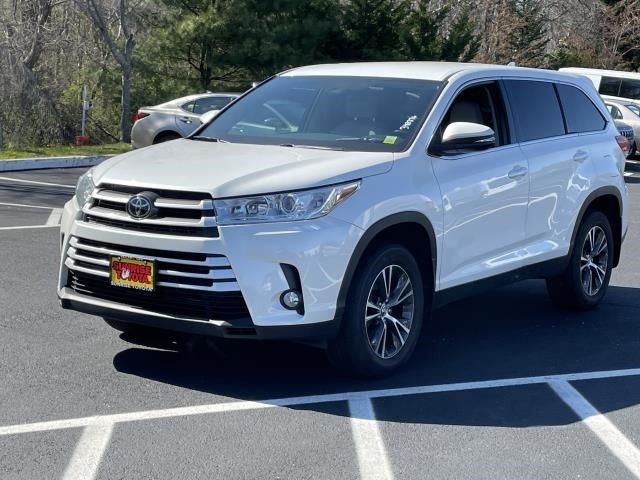 2019 Toyota Highlander LE V6 AWD (Natl)