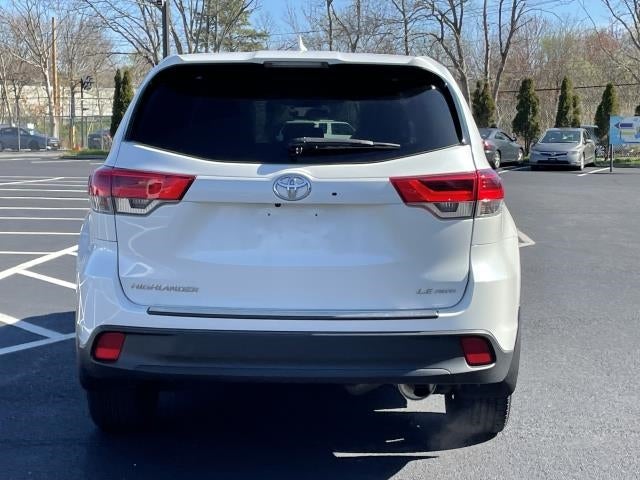 2019 Toyota Highlander LE V6 AWD (Natl)