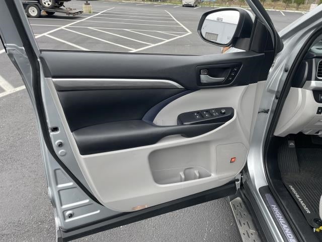 2019 Toyota Highlander Limited V6 AWD (Natl)