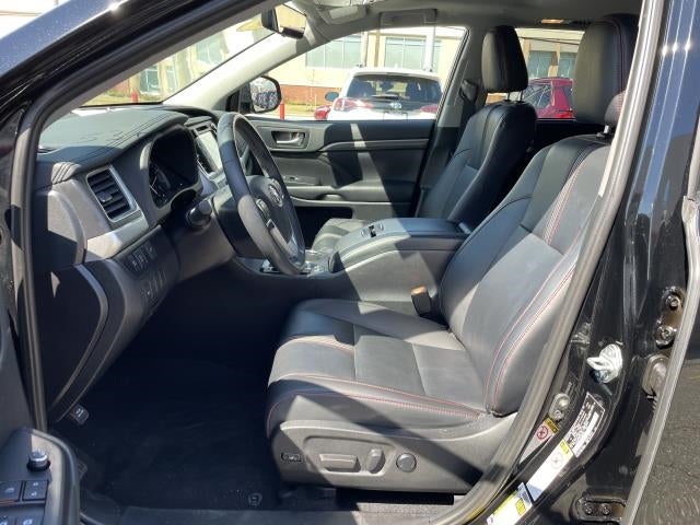 2019 Toyota Highlander SE V6 AWD (Natl)