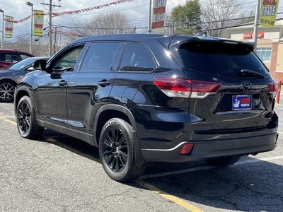 2019 Toyota Highlander SE V6 AWD (Natl)