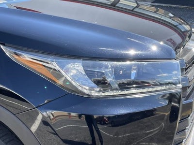 2019 Toyota Highlander SE V6 AWD (Natl)