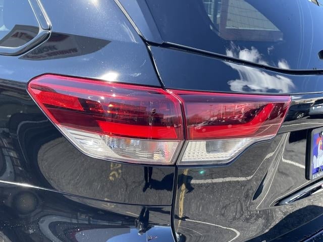 2019 Toyota Highlander SE V6 AWD (Natl)