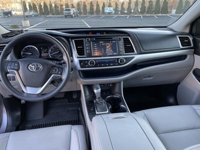 2019 Toyota Highlander XLE V6 AWD (Natl)