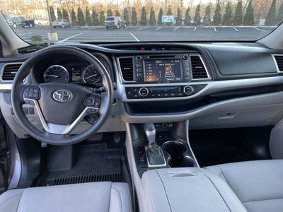 2019 Toyota Highlander XLE V6 AWD (Natl)