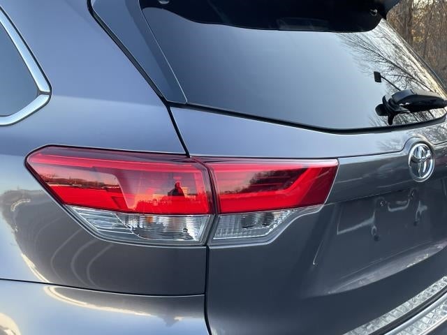 2019 Toyota Highlander XLE V6 AWD (Natl)