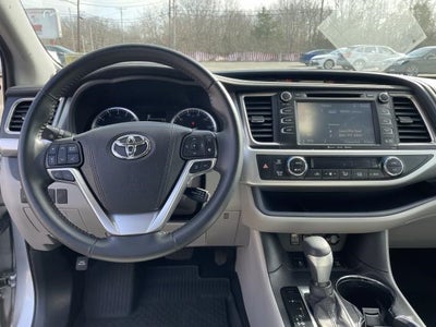 2019 Toyota Highlander XLE V6 AWD (Natl)