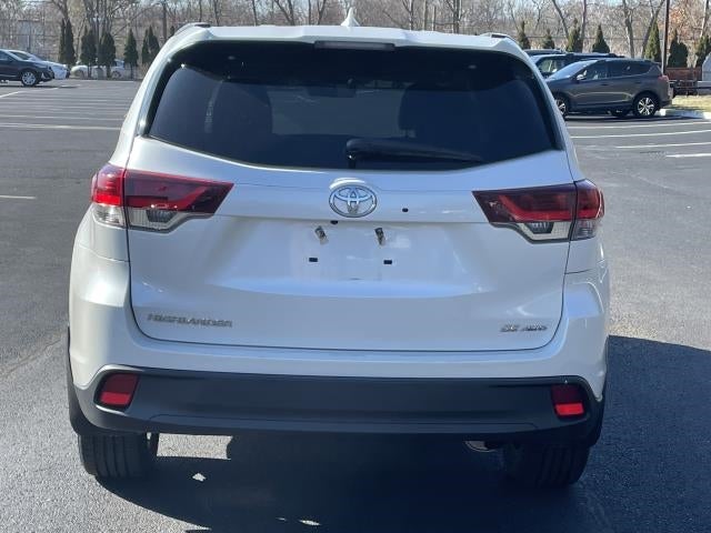 2019 Toyota Highlander SE V6 AWD (Natl)