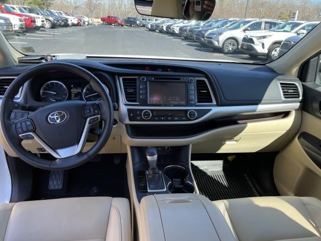 2019 Toyota Highlander SE V6 AWD (Natl)