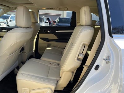 2019 Toyota Highlander SE V6 AWD (Natl)