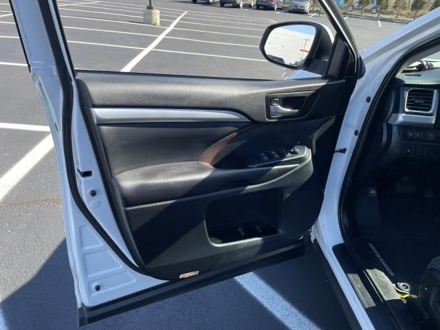 2019 Toyota Highlander XLE V6 AWD (Natl)