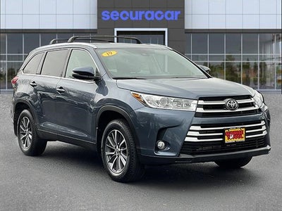 2019 Toyota Highlander SE V6 AWD (Natl)