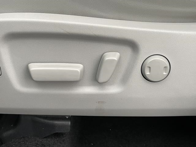 2019 Toyota Highlander SE V6 AWD (Natl)