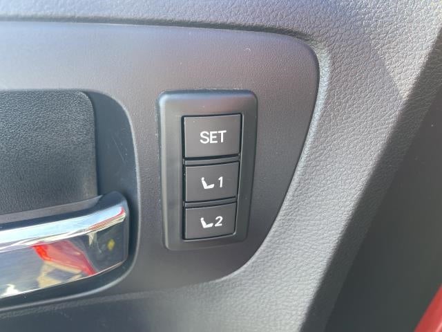 2019 Toyota Tundra 4WD Platinum CrewMax 5.5' Bed 5.7L (Natl)