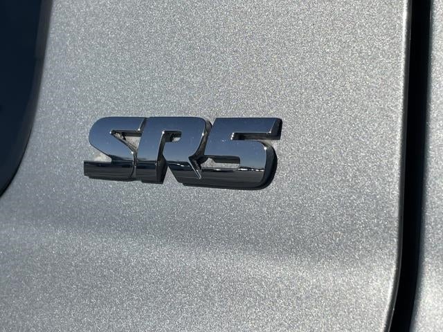 2019 Toyota Tundra 4WD SR5 CrewMax 5.5' Bed 5.7L (Natl)