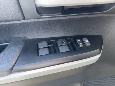 2019 Toyota Tundra 4WD SR5 CrewMax 5.5' Bed 5.7L (Natl)