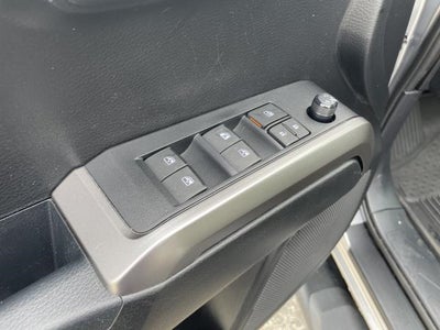 2021 Toyota Tacoma 4WD SR5 Double Cab 6' Bed V6 AT (Natl)