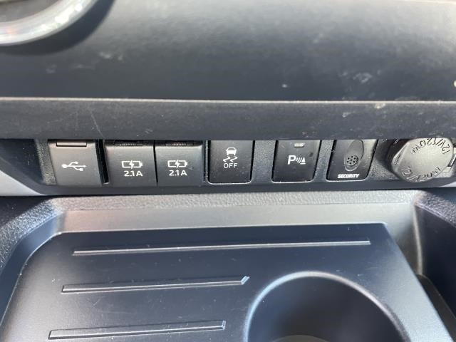 2020 Toyota Tundra 4WD Limited CrewMax 5.5' Bed 5.7L (Natl)