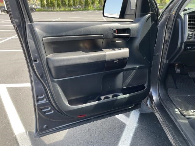 2012 Toyota Tundra 4WD Truck Double Cab 4.6L V8 6-Spd AT (Natl)